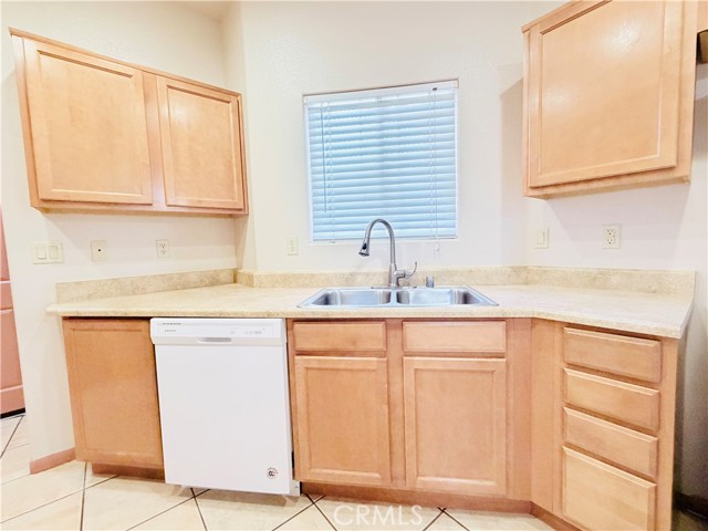 Detail Gallery Image 8 of 35 For 7490 Saladin Ave, Twentynine Palms,  CA 92277 - 3 Beds | 2 Baths