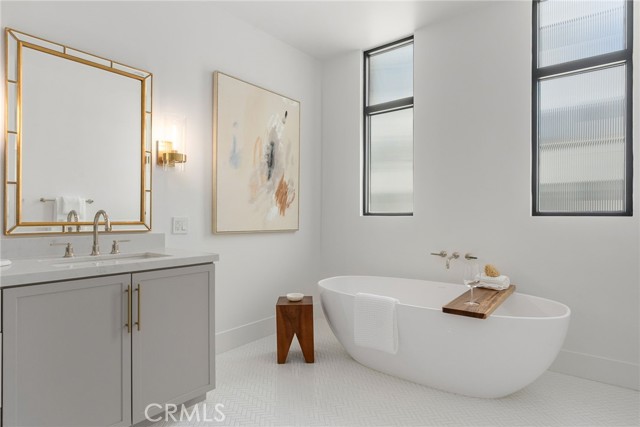 Detail Gallery Image 18 of 40 For 4261 Uptown Newport Drive #1,  Newport Beach,  CA 92660 - 3 Beds | 2/1 Baths