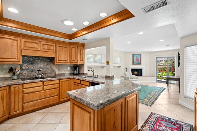 Detail Gallery Image 20 of 37 For 15 Skysail Dr, Corona Del Mar,  CA 92625 - 2 Beds | 2 Baths