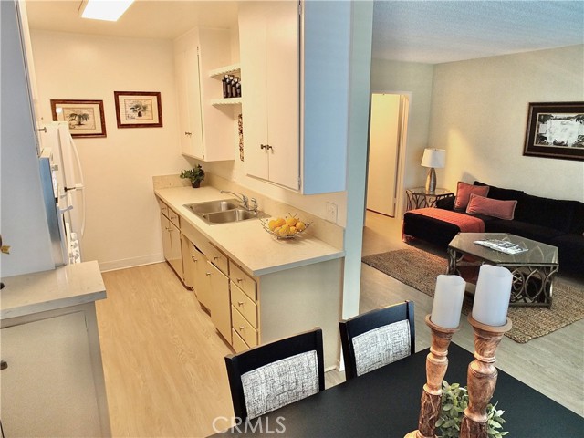 Image 2 for 1101 E Ocean Blvd #25, Long Beach, CA 90802