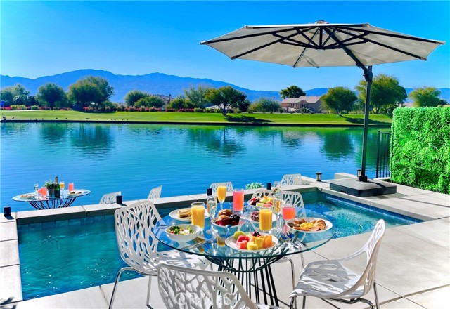 Detail Gallery Image 4 of 26 For 84657 Litorale Ct, Indio,  CA 92203 - 5 Beds | 4/1 Baths