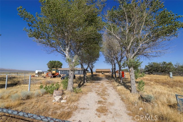 Detail Gallery Image 4 of 24 For 50206 230th St, Lancaster,  CA 93536 - 3 Beds | 2 Baths