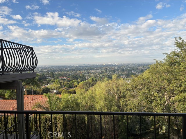 Detail Gallery Image 20 of 26 For 11393 La Vereda Dr, North Tustin,  CA 92705 - 5 Beds | 4/2 Baths