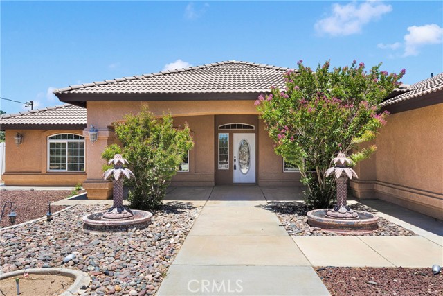14572 Sultana Street, Hesperia CA: https://media.crmls.org/medias/088c264b-af7c-49d8-afe9-998b6bcf4767.jpg