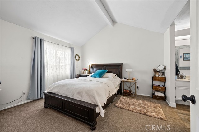 26905 Flo Lane, Canyon Country CA: https://media.crmls.org/medias/088c4a33-d256-4bb2-ab9c-222ba7483993.jpg