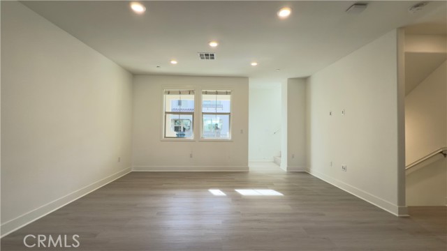 Spacious living room with balcony