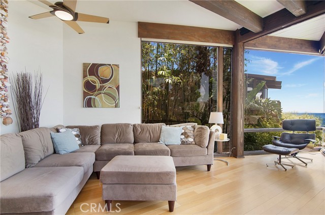 Detail Gallery Image 14 of 52 For 785 Alta Vista, Laguna Beach,  CA 92651 - 3 Beds | 3/1 Baths