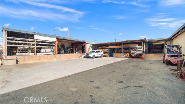 491 W Rialto Avenue, Rialto, California 92376, ,Commercial Sale,For Sale,491 W Rialto Avenue,CRCV23169939