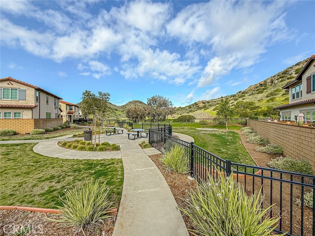 Detail Gallery Image 50 of 73 For 246 San Miguel Island Dr, Camarillo,  CA 93012 - 4 Beds | 2/1 Baths