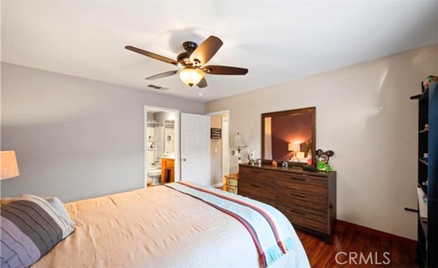 Detail Gallery Image 12 of 26 For 18024 Flynn Dr #5501,  Canyon Country,  CA 91387 - 2 Beds | 2 Baths