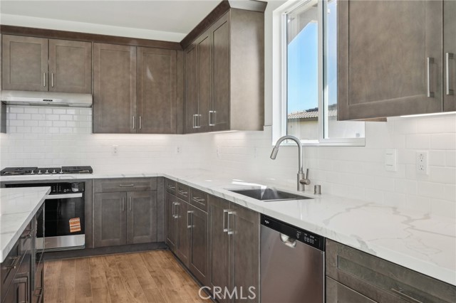 41810 Castello Lane, Palmdale CA: https://media.crmls.org/medias/088f1af0-77c4-4917-980b-ff0c8812dc31.jpg
