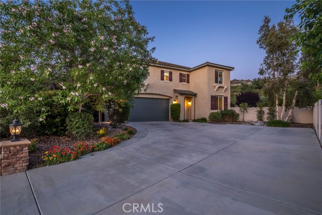 17138 Hickory Ridge Court, Canyon Country CA: https://media.crmls.org/medias/088fdb96-c67b-44f3-99b4-6b79d39ea65e.jpg