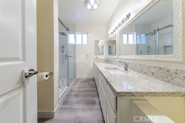 Detail Gallery Image 32 of 49 For 2255 E Chevy Chase Dr, Glendale,  CA 91206 - 4 Beds | 3 Baths