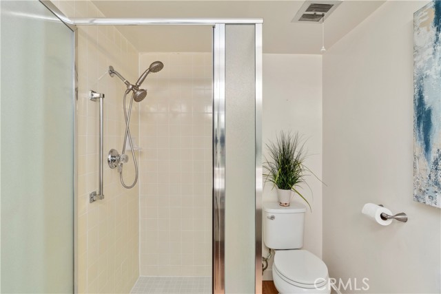 Detail Gallery Image 16 of 30 For 225 Avenida Majorca #N,  Laguna Woods,  CA 92637 - 2 Beds | 2 Baths