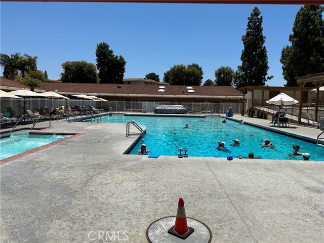 Detail Gallery Image 34 of 44 For 2357 via Mariposa E #D,  Laguna Woods,  CA 92637 - 2 Beds | 1 Baths