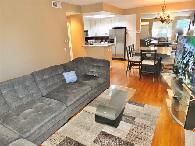 Image 5 of 24 For 19431 Rue De Valore 19b