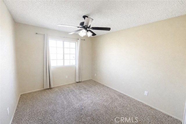 Detail Gallery Image 17 of 22 For 14527 Pony Trail Rd, Victorville,  CA 92392 - 4 Beds | 2/1 Baths