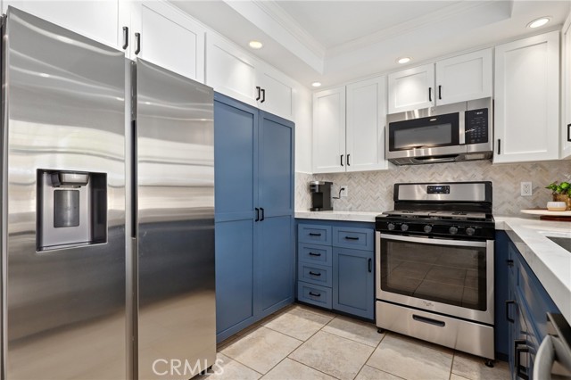14 Black Oak, Irvine CA: https://media.crmls.org/medias/089239dd-4ae2-4fda-8365-fae02b3c8fc6.jpg