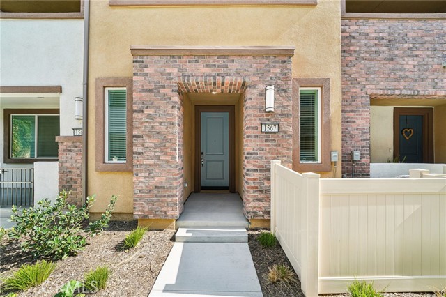 Front Image Thumbnail for CROC26065332