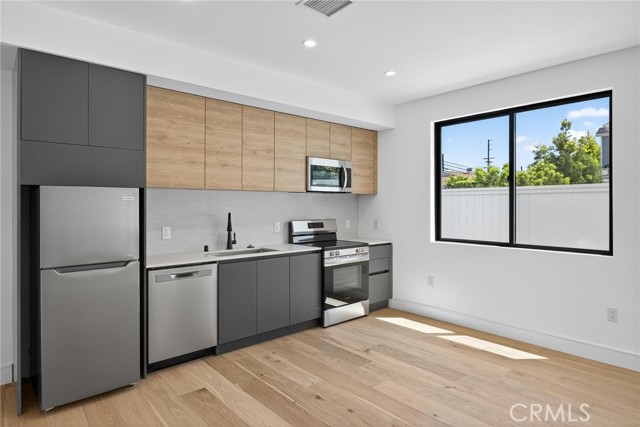 Detail Gallery Image 35 of 50 For 1011 S Prospect Ave, Redondo Beach,  CA 90277 - – Beds | – Baths