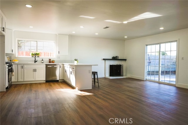 Detail Gallery Image 5 of 28 For 3311 Willowood, Santa Maria,  CA 93455 - 3 Beds | 2 Baths