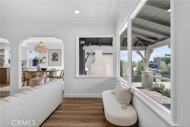 Detail Gallery Image 4 of 55 For 6133 W 83rd, Los Angeles,  CA 90045 - 3 Beds | 2 Baths