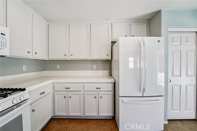 Detail Gallery Image 10 of 27 For 23429 Cheyenne Canyon Dr, Menifee,  CA 92587 - 3 Beds | 2 Baths