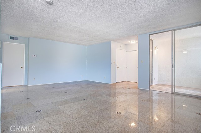 Detail Gallery Image 4 of 22 For 1200 W Huntington Dr #17,  Arcadia,  CA 91007 - 2 Beds | 2 Baths