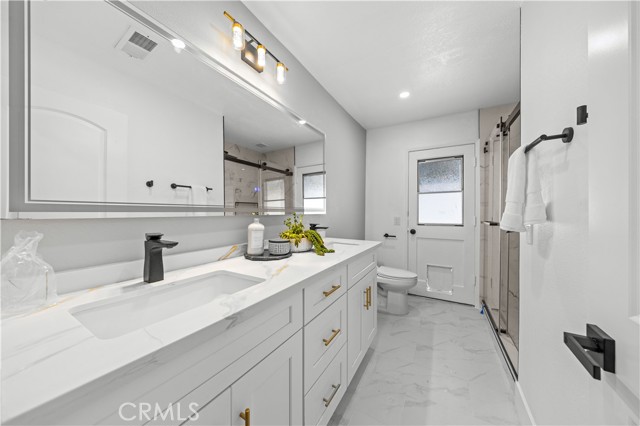 Detail Gallery Image 38 of 60 For 33 Mann St, Irvine,  CA 92612 - 3 Beds | 2 Baths