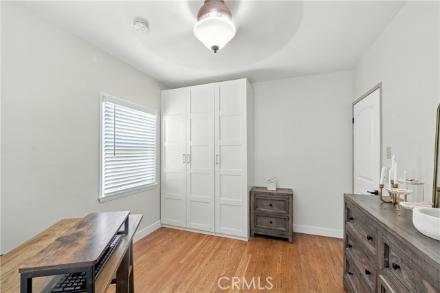 265 W Pershing Court, Covina CA: https://media.crmls.org/medias/0894e0bc-a043-477e-9c98-18d9776c451a.jpg