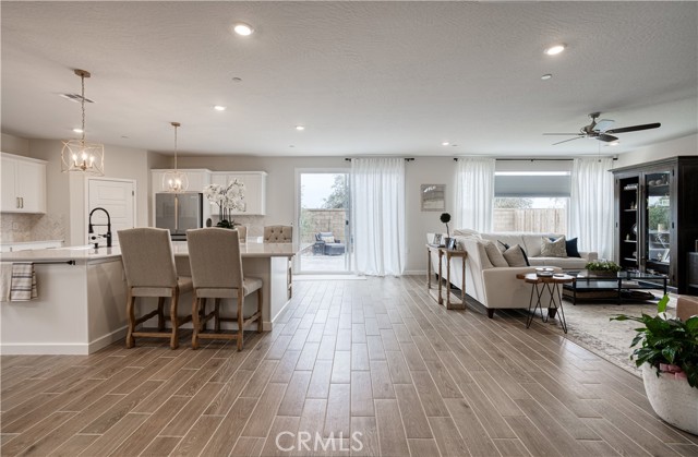 Detail Gallery Image 20 of 32 For 1093 Traverse Dr, Madera,  CA 93636 - 4 Beds | 3/1 Baths