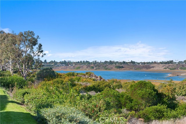 Detail Gallery Image 39 of 47 For 2621 Vista Ornada, Newport Beach,  CA 92660 - 3 Beds | 2/1 Baths