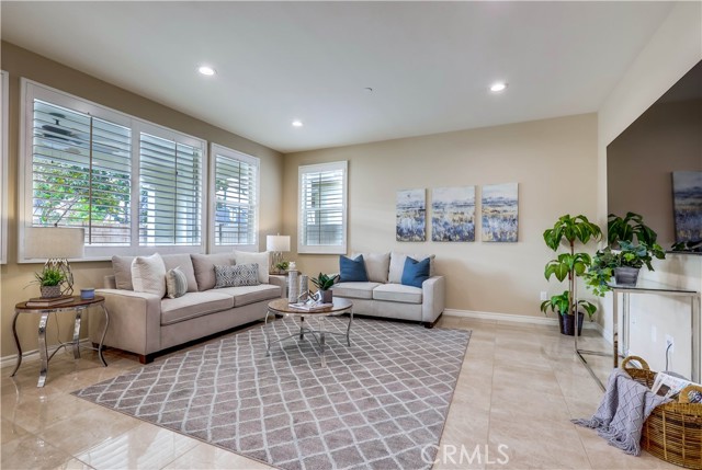 Detail Gallery Image 8 of 70 For 9936 Pear, Westminster,  CA 92683 - 4 Beds | 3/1 Baths