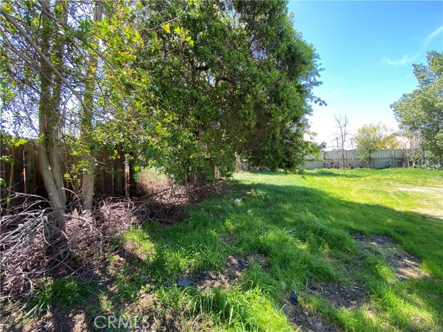 9019 Noble Avenue, Los Angeles CA: https://media.crmls.org/medias/08979f99-fe87-49ba-a72a-3fa98a0b00c4.jpg