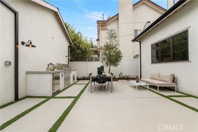 Detail Gallery Image 51 of 67 For 4634 Vesper, Sherman Oaks,  CA 91403 - 5 Beds | 5/1 Baths