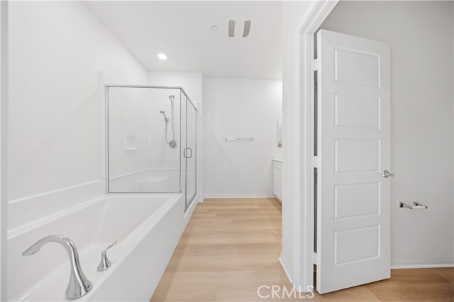 Detail Gallery Image 11 of 35 For 185 Steely, Irvine,  CA 92614 - 4 Beds | 3/1 Baths