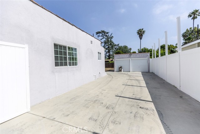 15847 Marlin Place, Van Nuys CA: https://media.crmls.org/medias/08987b92-cae4-47bc-a0d2-80fa0527ca2b.jpg