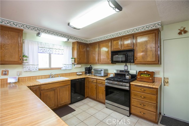 Detail Gallery Image 7 of 30 For 9549 Hermitage, Riverside,  CA 92503 - 3 Beds | 2 Baths