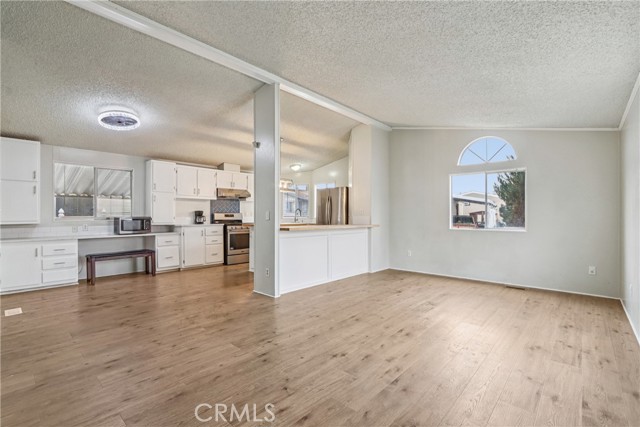 Detail Gallery Image 9 of 19 For 2717 E Arrow Hwy #21, La Verne,  CA 91750 - 3 Beds | 2 Baths