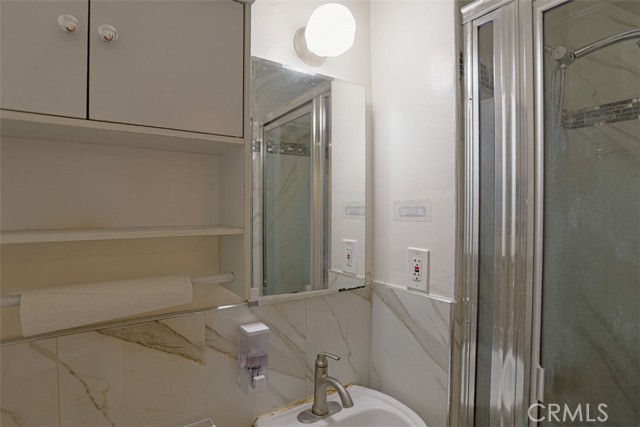 Detail Gallery Image 9 of 16 For 1402 N Parsons, Santa Ana,  CA 92703 - 4 Beds | 2 Baths