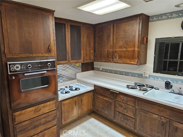 Detail Gallery Image 5 of 12 For 13180 Nassau Dr 210d,  Seal Beach,  CA 90740 - 2 Beds | 1 Baths