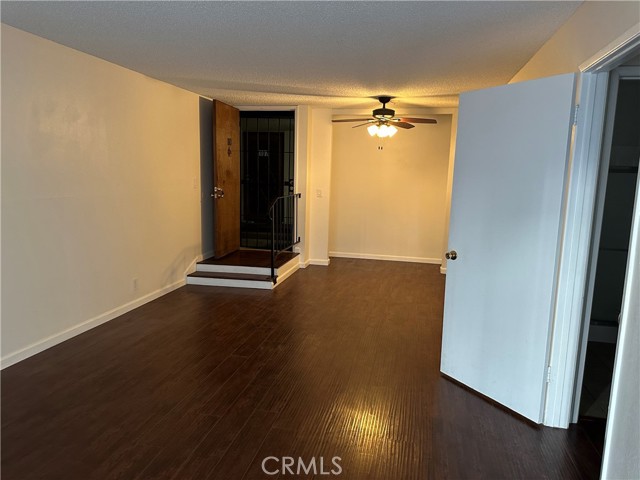 Detail Gallery Image 14 of 25 For 3565 Linden Ave, Long Beach,  CA 90807 - 2 Beds | 2 Baths
