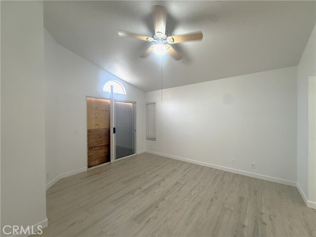 28121 Orangegrove Avenue, Menifee CA: https://media.crmls.org/medias/089b5598-63e3-434b-ac0c-4ff64f981096.jpg
