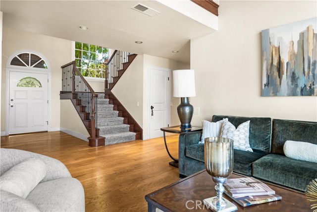 26811 Via Matador, Mission Viejo CA: https://media.crmls.org/medias/089baec5-cb70-4be9-86bc-dc730713e708.jpg