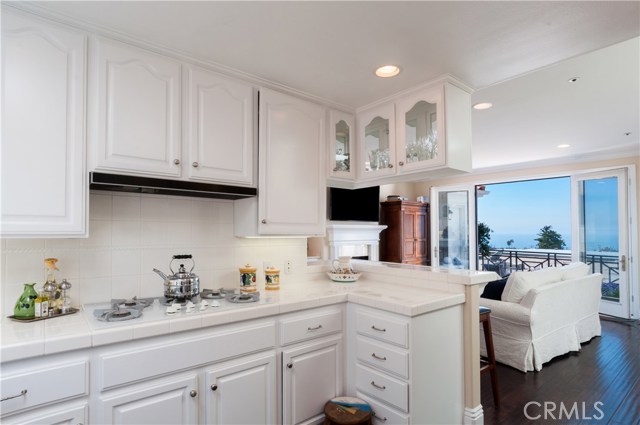 712 Manhattan Beach Boulevard, Manhattan Beach, California 90266, 3 Bedrooms Bedrooms, ,3 BathroomsBathrooms,Residential,Sold,Manhattan Beach,SB17051799