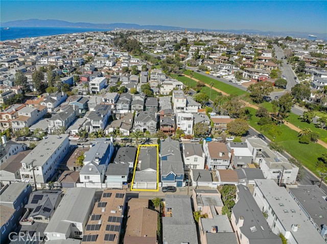 532 4th Street, Manhattan Beach, California 90266, 2 Bedrooms Bedrooms, ,1 BathroomBathrooms,Residential,Sold,4th,PV22020518
