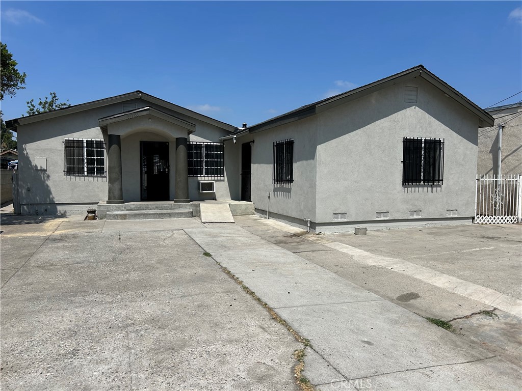 11121 Compton Avenue
