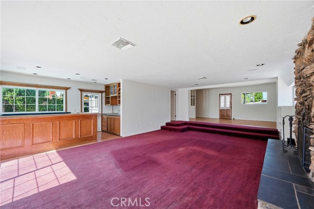 Detail Gallery Image 3 of 27 For 16036 Septo, North Hills,  CA 91343 - 3 Beds | 2 Baths