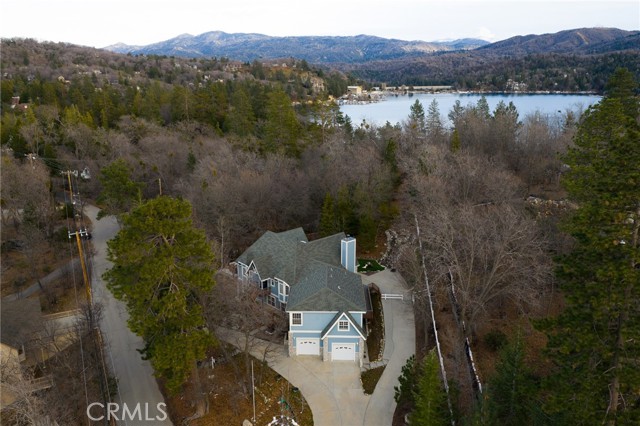 Detail Gallery Image 2 of 37 For 28537 North Shore, Lake Arrowhead,  CA 92352 - 4 Beds | 4/1 Baths