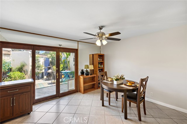 Detail Gallery Image 6 of 28 For 2870 N Cottonwood St, Unit 2, Orange,  CA 92865 - 3 Beds | 1/1 Baths